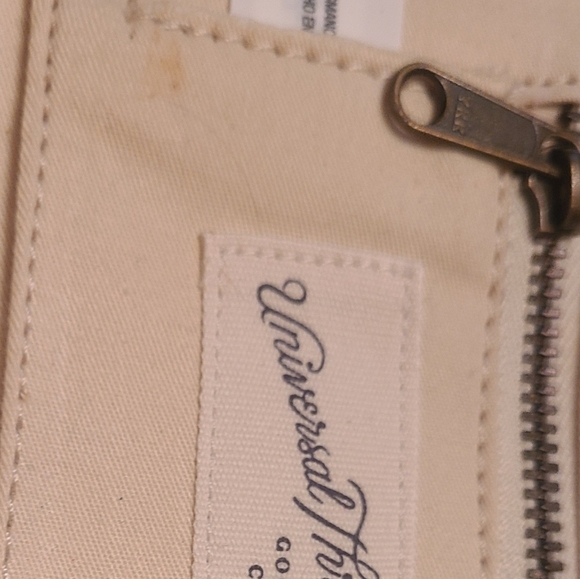 Universal Thread Rattan type wallet - Picture 7 of 7